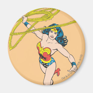 Wonder Woman Holds Lasso 2 Magneet