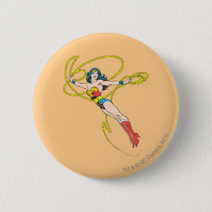 Wonder Woman Holds Lasso 4 Ronde Button 5,7 Cm