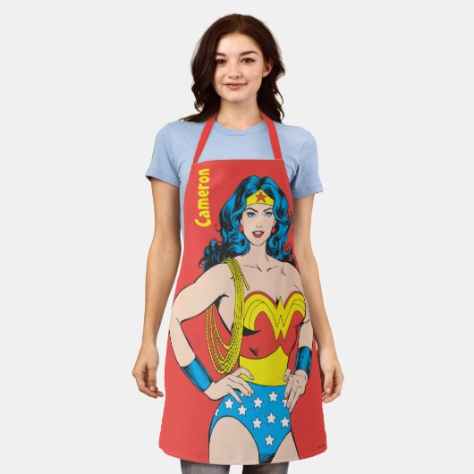 Wonder Woman |  Pose met Lasso Schort (Gedragen)