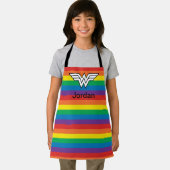 Wonder Woman Rainbow Logo Schort (Insitu)