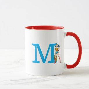 Wonder Woman Standing   Uw monogram en naam toevoe Mok