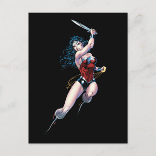 Wonder Woman Swinging Sword Briefkaart