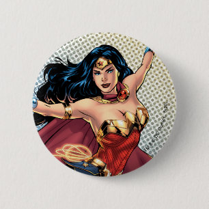 Wonder Woman Wearing Cape Ronde Button 5,7 Cm