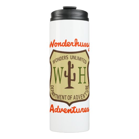 Wonderhussy Adventures Officiële Desert Badge Thermosbeker (Voorkant)