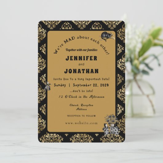 Wonderland Whimsy Gold, Black Wedding Invitation Kaart (Staand voorkant)