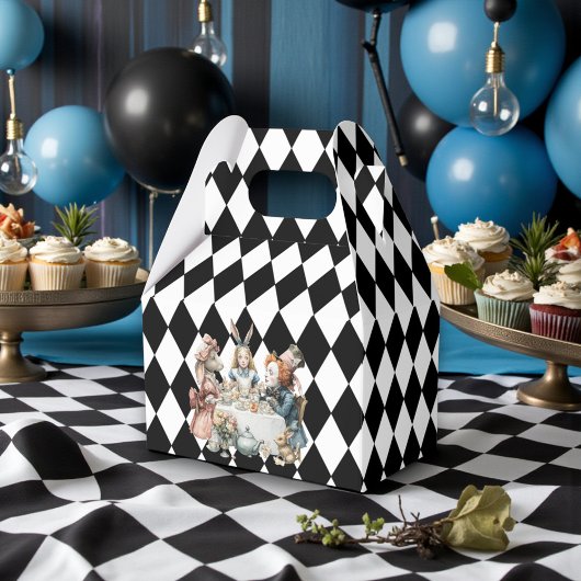 Wonderland with Black White Diamonds Birthday Bedankdoosjes