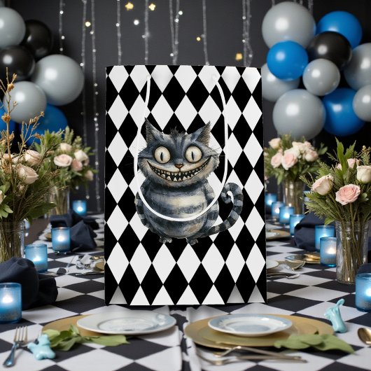 Wonderland with Black White Diamonds Birthday Medium Cadeauzakje