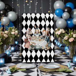 Wonderland with Black White Diamonds Birthday Medium Cadeauzakje