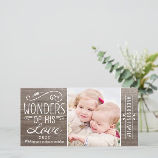 Wonders van zijn Love Rustic Wood kerstfoto Feestdagenkaart (Staand voorkant)