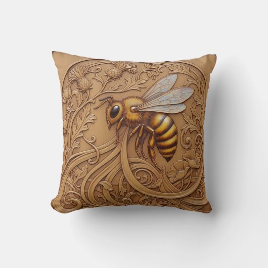 Wood carving effect Throw Cushion big bee Kussen (Voorkant)