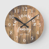 Wood Custom Family Name Rustic Farmhouse Ronde Klok (Voorkant)