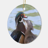 Wood Duck Kiss Keramisch Ornament (Links)