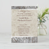 Wood en White Shabby Lace Wedding Invitation Kaart (Staand voorkant)