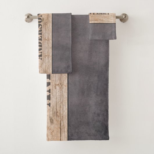 Wood on Dark Background, Family Name Bad Handdoek (Insitu)