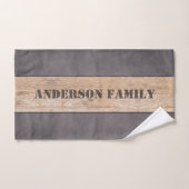 Wood on Dark Background, Family Name Bad Handdoek (Handdoek)