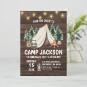 Wood Rustic Camping Kind's Verjaardagsuitnodiging Kaart (Staand voorkant)