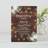 Wood Rustic String Lights Housewarming Party Kaart (Staand voorkant)