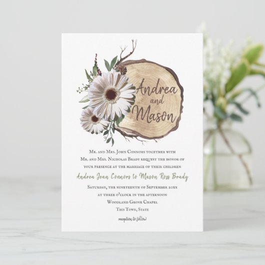 Wood Slice Daisy Wedding Invitation Kaart (Staand voorkant)