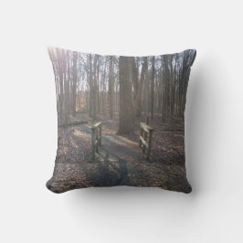 Wooden Bridge Throw Pillow Kussen