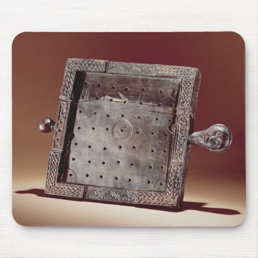 Wooden gaming board, Ballinderry, County Muismat (Voorkant)