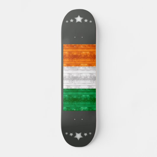 Wooden Irish Flag Skateboard (Voorkant)