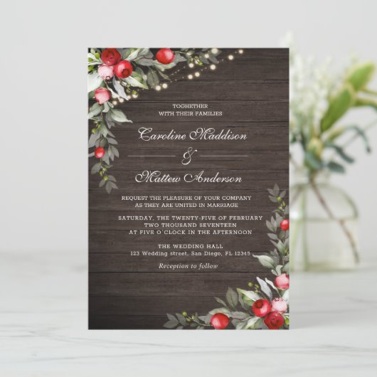 Wooden Rustic Winter Berries Wedding Invitation Kaart (Staand voorkant)
