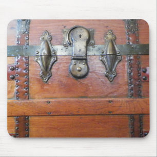 Wooden Trunk Chest met Buckles Muismat