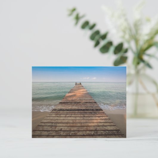Wooden Wandelpad en Zee in de zomer Briefkaart (Staand voorkant)