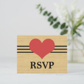 Woodgrain Mod Heart RSVP Briefkaart, rood Uitnodiging Briefkaart (Staand voorkant)