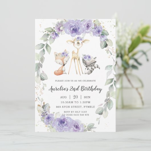 Woodland Animal Paars Floral Greenery Birthday Kaart (Staand voorkant)