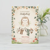 Woodland budget Hedgehog Greenery baby shower Kaart (Staand voorkant)