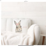 Woodland Bunny Rabbit Waterverf Persoonlijke naam Kussen<br><div class="desc">Cute waterverf bunny konbit gepersonaliseerde kussens voor meisjes in slaapkamers of kinderdagverblijven. Overeenkomende objecten beschikbaar. U kunt dit ontwerp naar vele andere producten overbrengen. Zo schattig. De bloemen zijn roze,  perzikkleurig en gierig.</div>