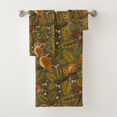 Woodland Creatures and Leaves Pattern Bad Handdoek (Insitu)