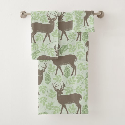 Woodland Deer Foliage Green Brown Pattern Bad Handdoek (Insitu)