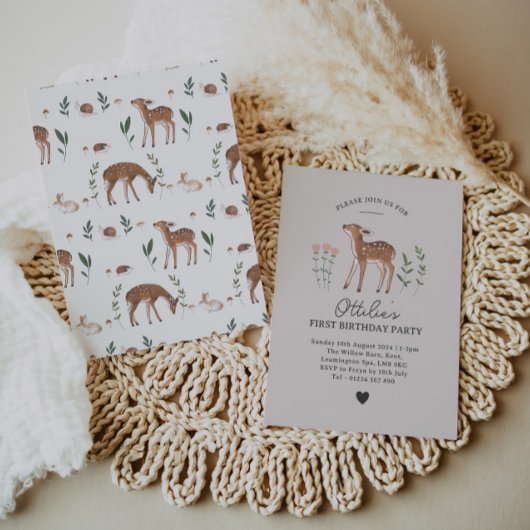 Woodland Fawn Flowers Birthday Uitnodiging