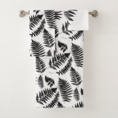 Woodland Fern Pattern, Black and White Bad Handdoek (Insitu)