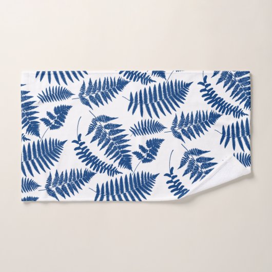 Woodland Fern Pattern, Cobalt Blue op White Bad Handdoek (Handdoek)