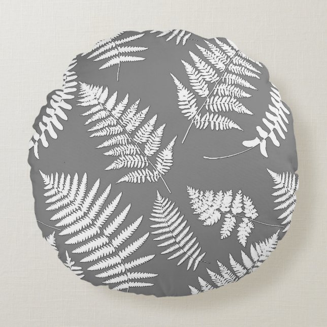 Woodland Fern Pattern, Grey / Grey and White Rond Kussen (Voorkant)