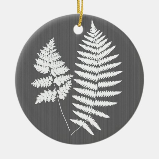 Woodland Fern White op Charcoal Gray / Grey Keramisch Ornament (Voorkant)