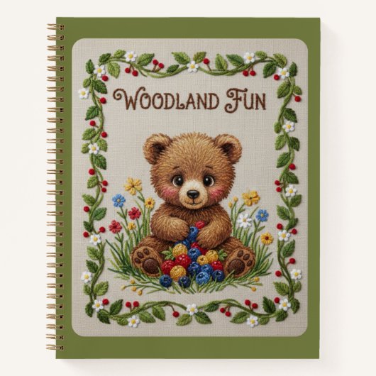Woodland Fun Embroidered Bear & Berries Journal Notitieboek (Voorkant)