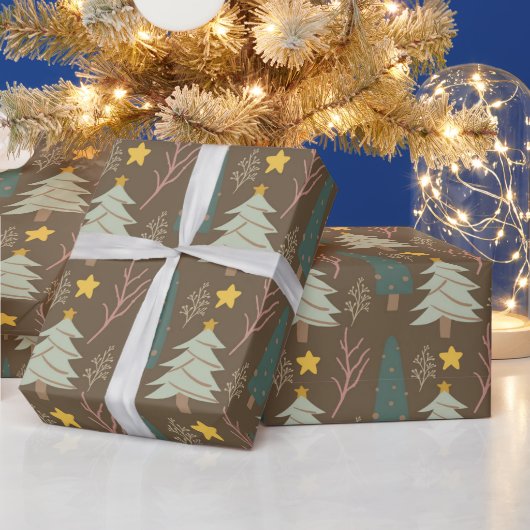 Woodland kerstbomen Earth Tones Pattern Cadeaupapier (Feestdagen)