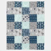 Woodland Patchwork Deer. - Mint/Navy/grijs Fleece Deken (Voorkant)