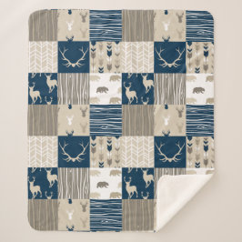 Woodland Patchwork Sherpa Blanket in Navy en Tan Deken