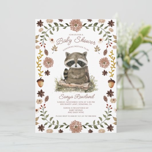 Woodland Raccoon Baby Shower Kaart (Staand voorkant)