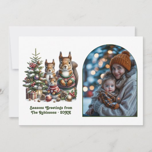 Woodland Squirrel Family Cozy Forest Christmas Feestdagenkaart (Voorkant)