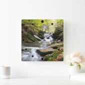 Woodland Stream met Waterfall Vierkante Klok (Huis)