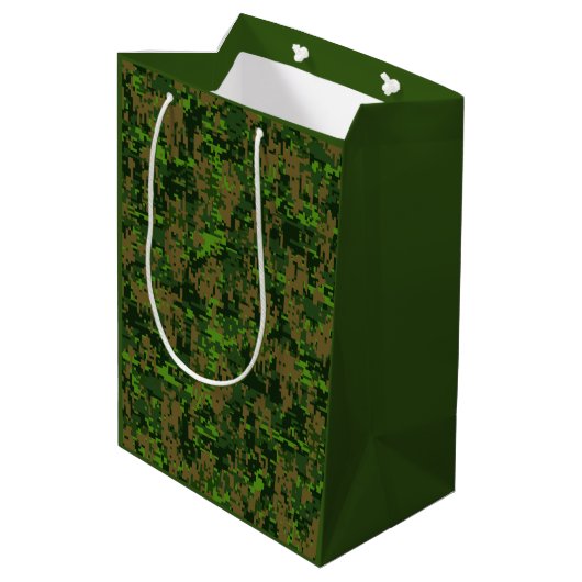 Woodland Style Digital Green Camouflage Accent Medium Cadeauzakje (Achterkant Gekanteld)