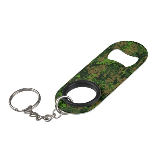 Woodland Style Digital Green Camouflage Accent Sleutelhanger Flessenopener (Voorkant Gekanteld)