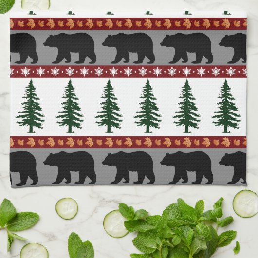 Woodland Trails Beer en pijnbomen - Cabin Life Theedoek (Gevouwen)