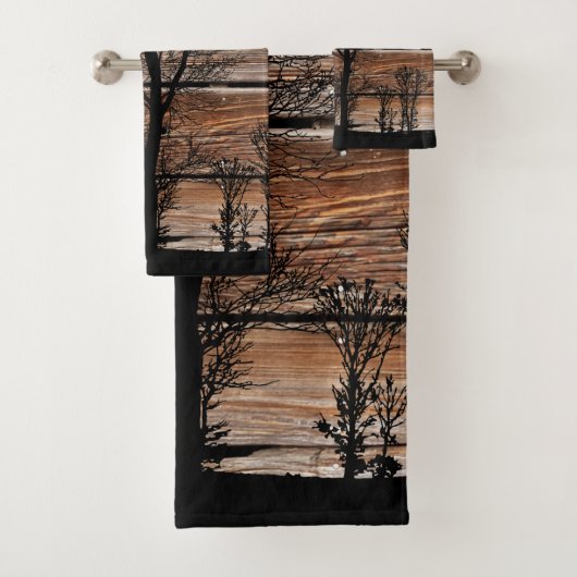 Woodland Tree Silhouette op Barn Board Towel set Bad Handdoek (Insitu)